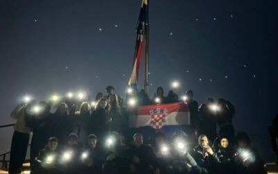 „NAVIK ON ŽIVI KI ZGINE POŠTENO“ -POSJET OSMIH RAZREDA VUKOVARU